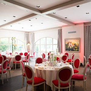 Expérience unique : escapade en 2CV et déjeuner au restaurant Le Lassey à Sainte Sabine en Côte d'Or