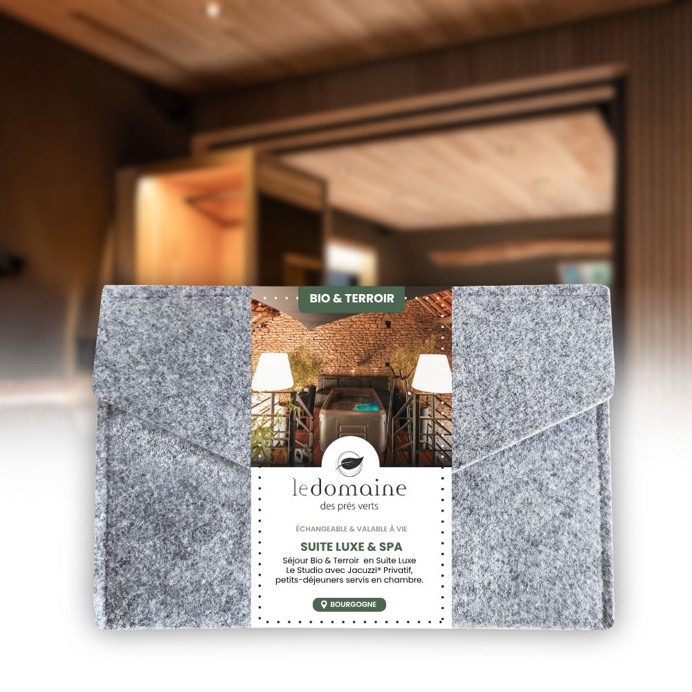 Coffret Cadeau • Séjour Bio & Terroir au Studio avec Jacuzzi® Privatif • [1 NUIT]
