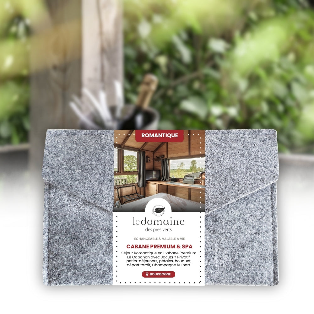 Coffret Cadeau • Séjour Romantique au Cabanon avec Jacuzzi® Privatif • [1 NUIT]