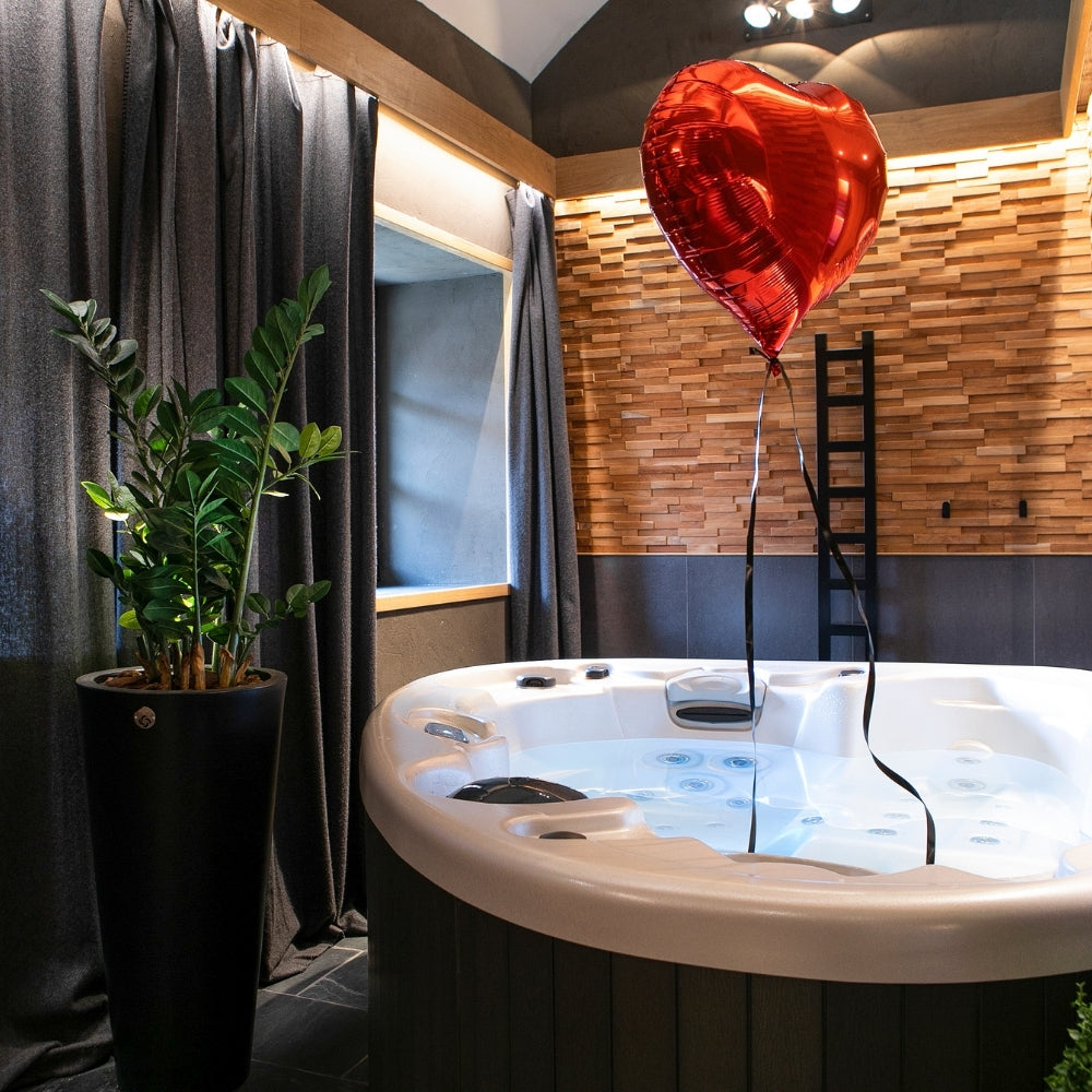 Coffret Cadeau • Séjour Romantique à La Suite avec Jacuzzi® Privatif • [1 NUIT]