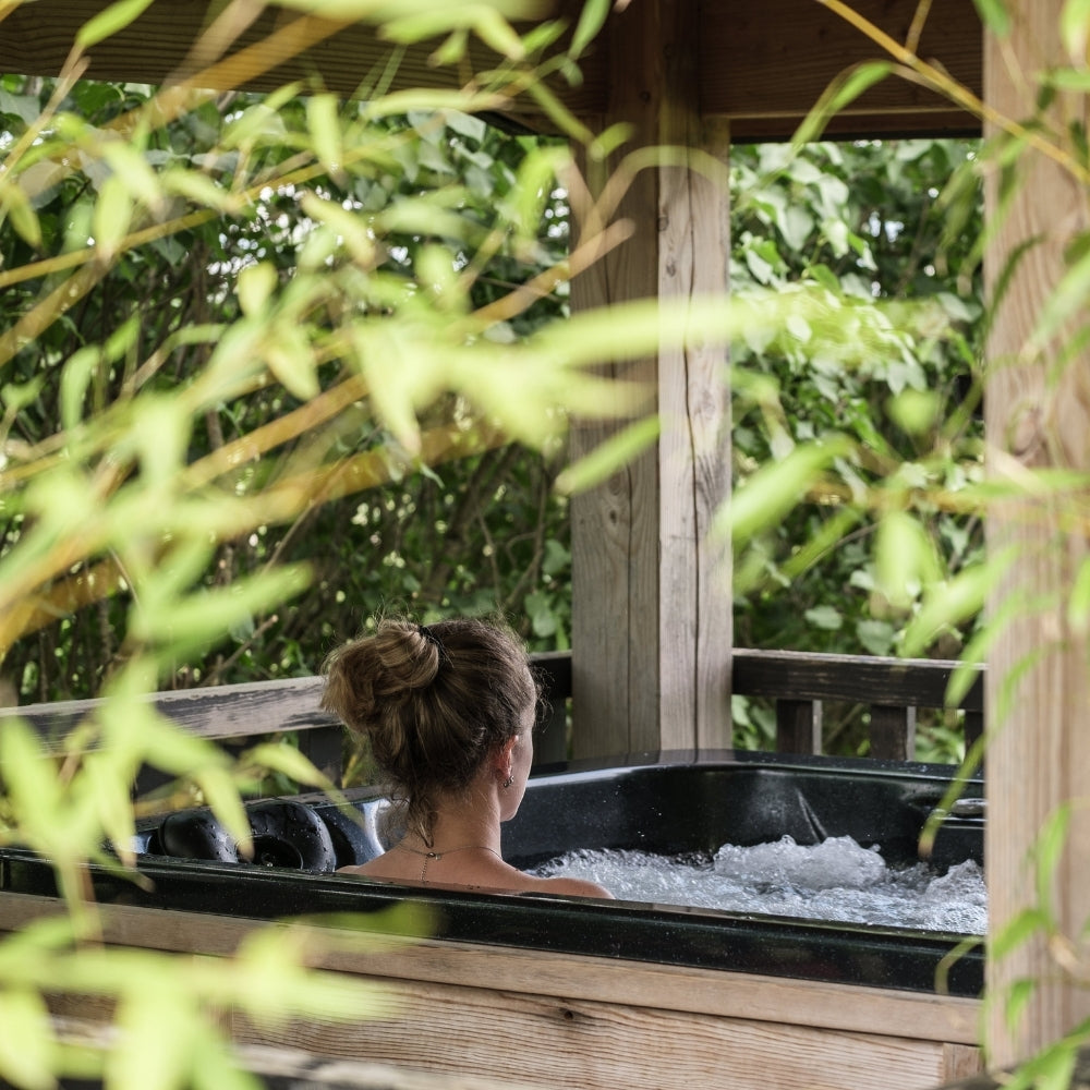 Coffret Cadeau • Séjour Bio & Terroir au Refuge avec Jacuzzi® Privatif • [1 NUIT]