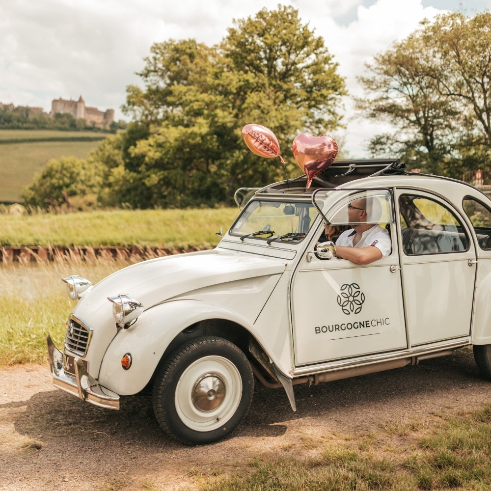Coffret Cadeau • Séjour Insolite à La Réserve avec Jacuzzi® Privatif & 2CV • [1 NUIT]